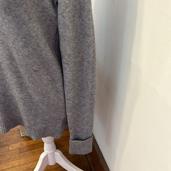 Pink Clover gray long sleeve button shoulder sweater Size S EUC - Picture 4 of 9